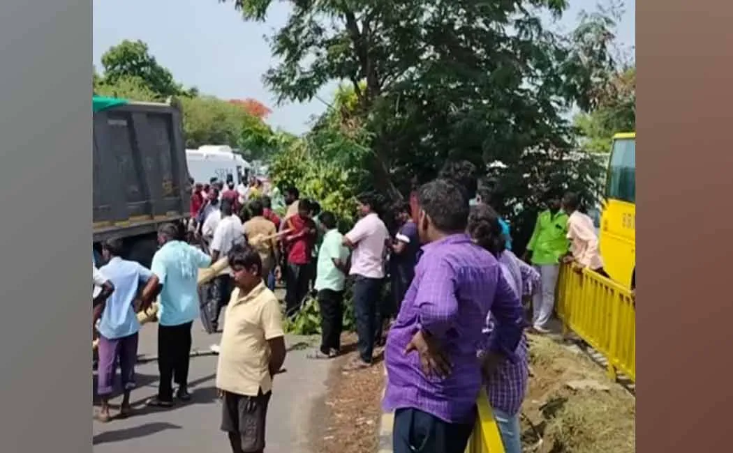 Tipper truck incident 6 people lost their lives