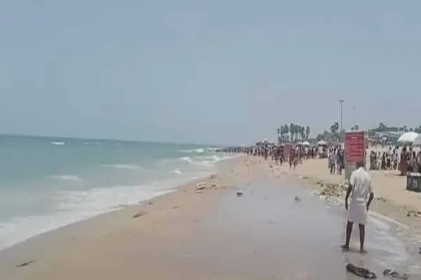 Ban on bathing in Tiruchendur sea; Devotees disappointed