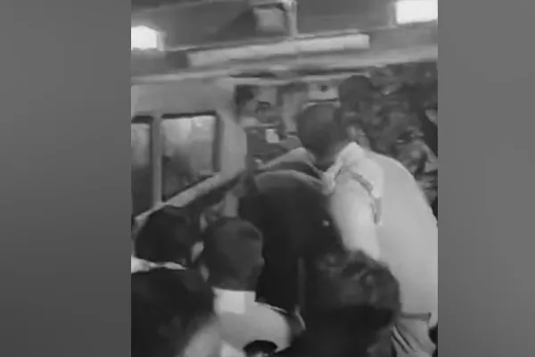 Crowd in Tirupati 6 people including a woman from Salem