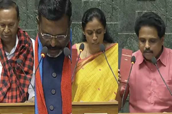 Tamil Nadu MPs take oath in Lok Sabha