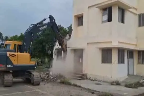 Collector order Demolition of encroached customs office 
