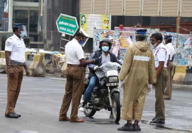 CORONAVIRUS LOCKDOWN TAMILNADU VEHICLES POLICE 