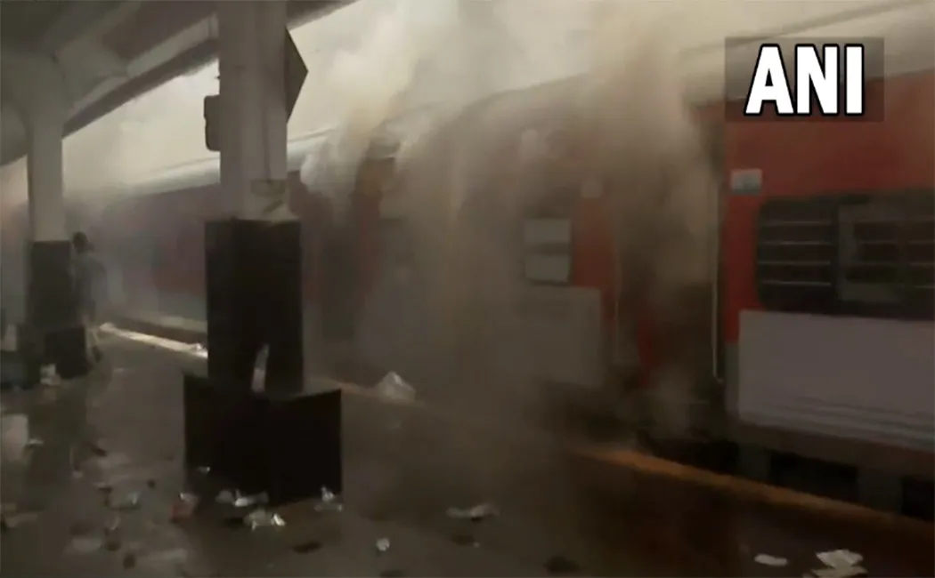 agnipath scheme train incident bihar and uttarpradesh youths 