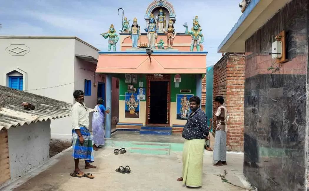 Mysterious people involved in theft at temple