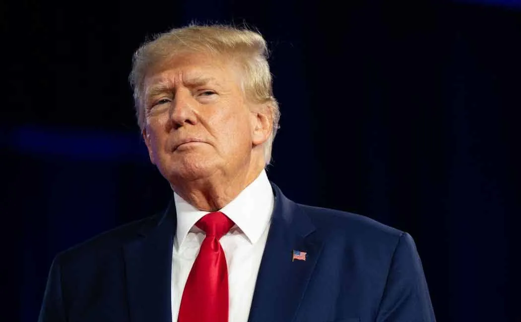 Trump hide US government documents