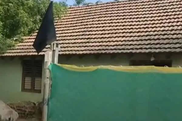 Construction of Vallalar International Centre; Villagers issue