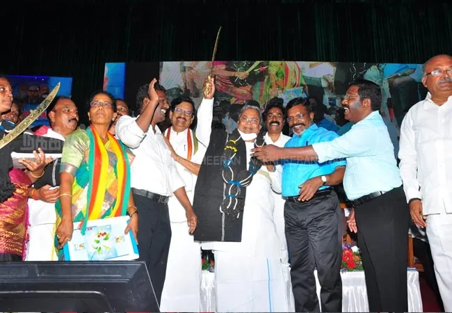 Awards ceremony on behalf of the Liberation Tigers Party!