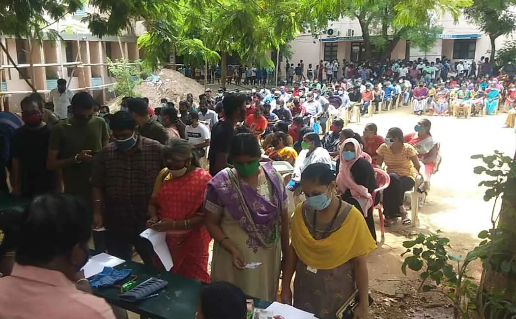 Low vaccine reserves; Thousands of people gathered 