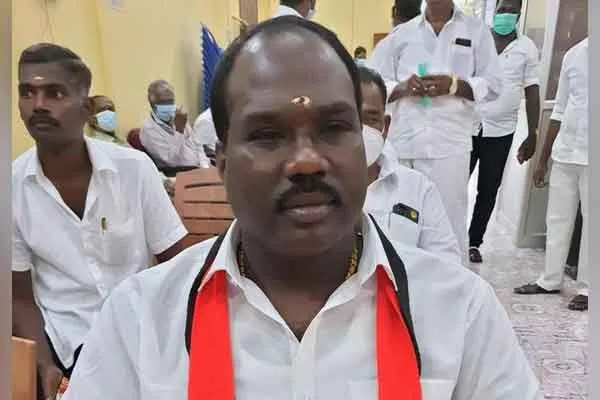 Who are the Chairmen of Vellore District Unions?