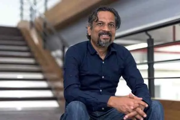 zoho ceo sridhar vembu husband and wife incident 