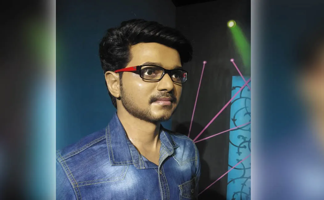  Actor Vijay's wax statue opens kanyakumari district 