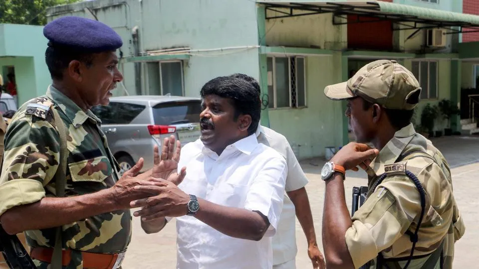 vijayabaskar raid