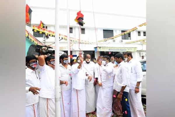 Vijayakand flagged at the party office!