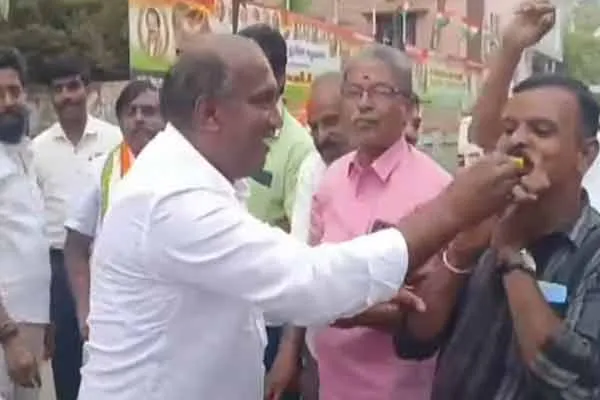Vijayatharani joined BJP Congress celebration