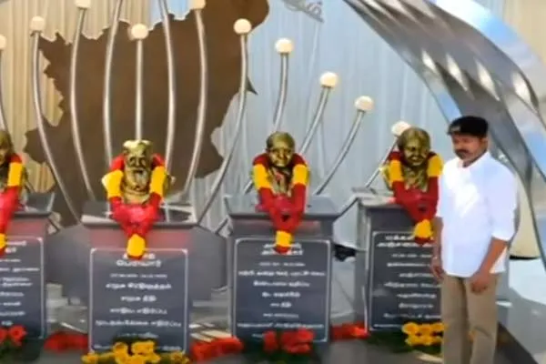  Vijay paid respect to the idols of leaders at 2nd Annual Commencement