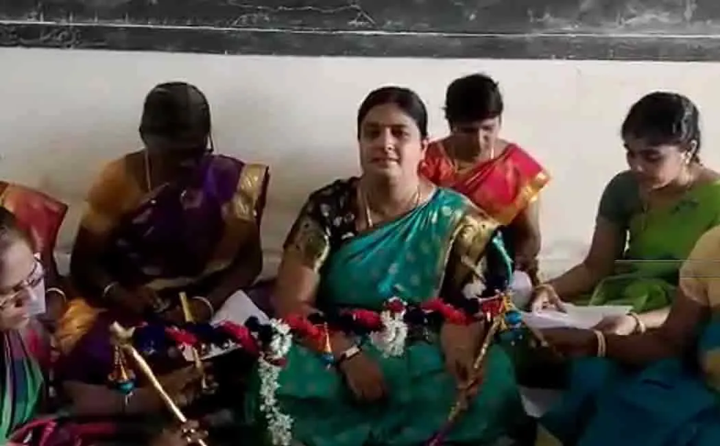 Government school teachers who taught math by villupattu