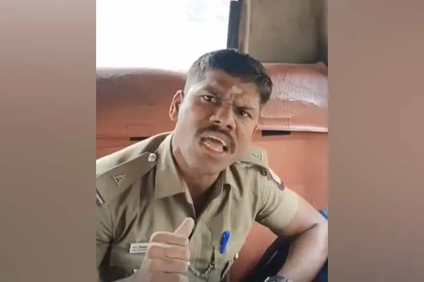 Transport Dept says police cant travel in buses without paying