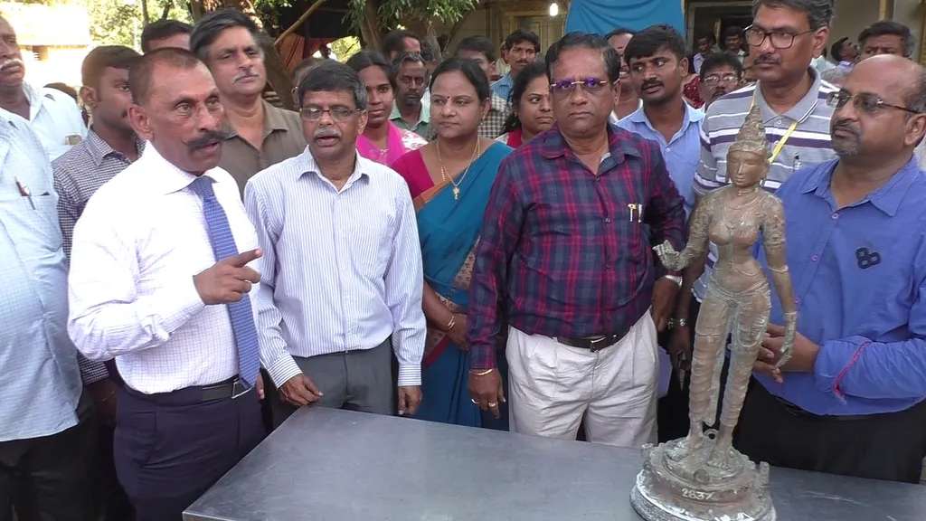 5 FAKE STATUES IN THIRUVARUR THIYAKARAJAR TEMPLE -PON.MANIKKAVEL INTERVIEW 