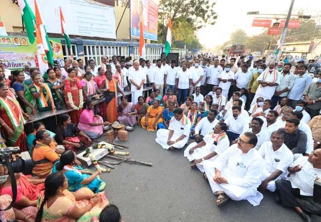 congress leader, former chief minister narayanasamy challenge with union home minister 