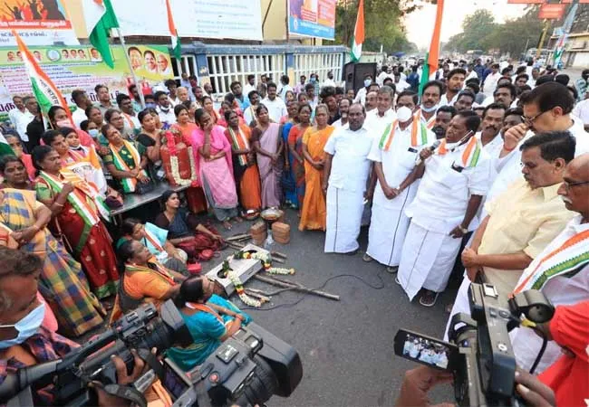 congress leader, former chief minister narayanasamy challenge with union home minister 