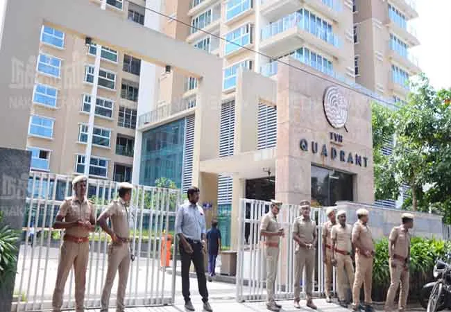 Anti-corruption department raids C.Vijayabaskar's house too...!