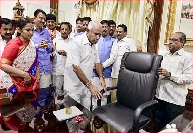 karnataka by election 15 assembly bjp government stay or not election decide 