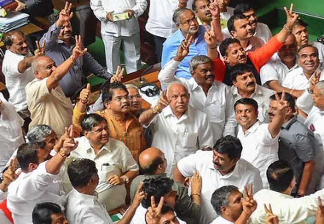 karnataka state three mlas disqualified assembly speaker ramesh kumar announced