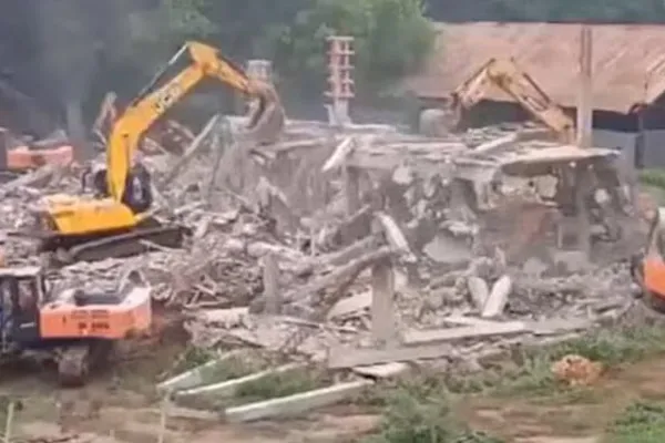 bulldozed YSR Congress office in Andhra Pradesh