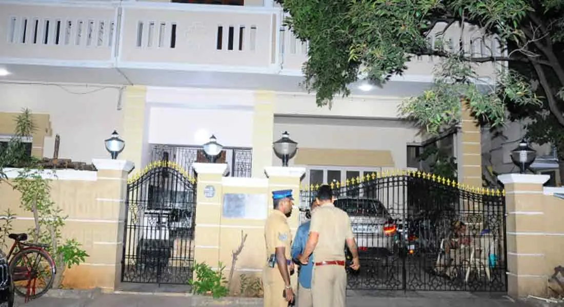 incident in auditor gurumoorthy house... highcourt
