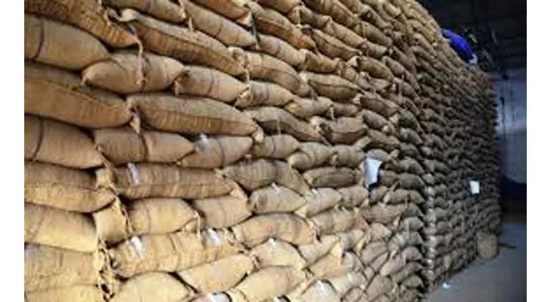 12500 paddy bags theft in  Godown in pudukottai