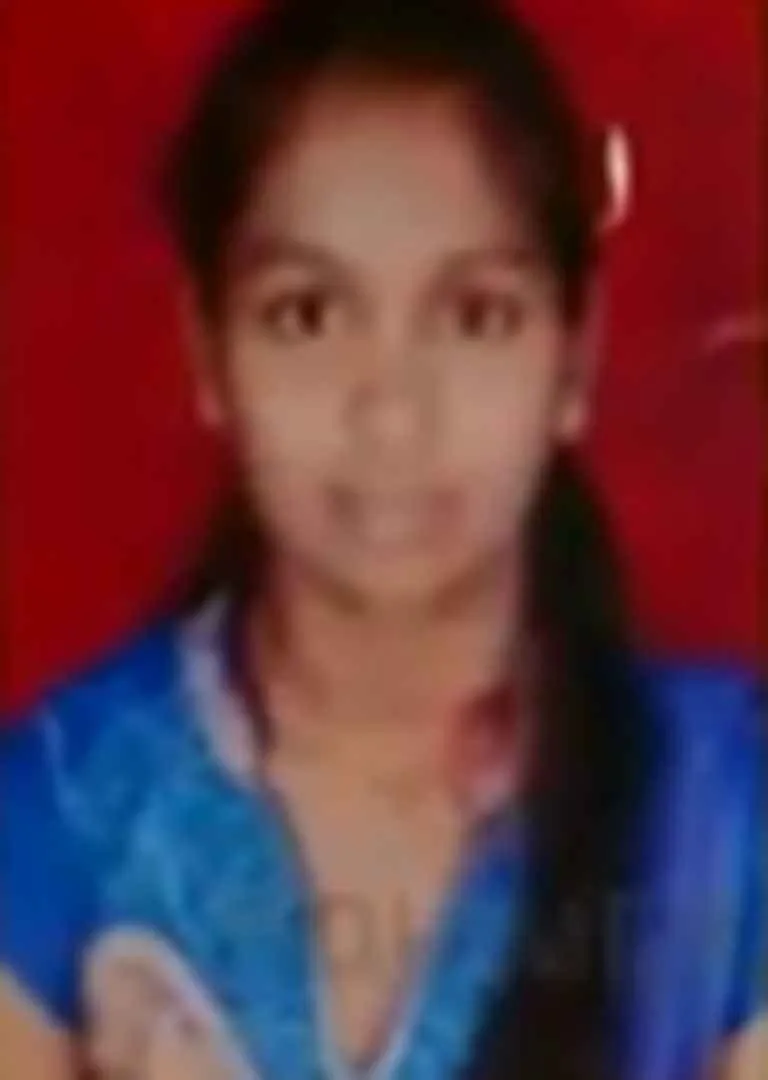 wife murdered by husband and put on bike in erode 