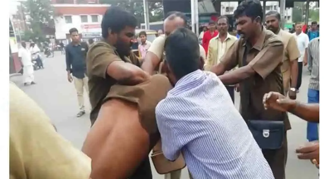  Private bus drivers collide in Coimbatore... police investigation 