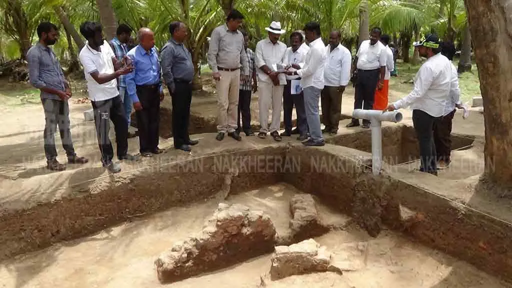  Tamilnadu and Kerala officials in the study in keezhadi