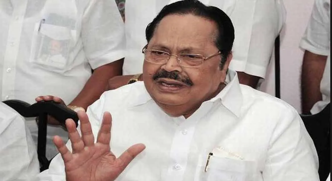 Central and state governments try to blame us - Durai Murugan's allegation