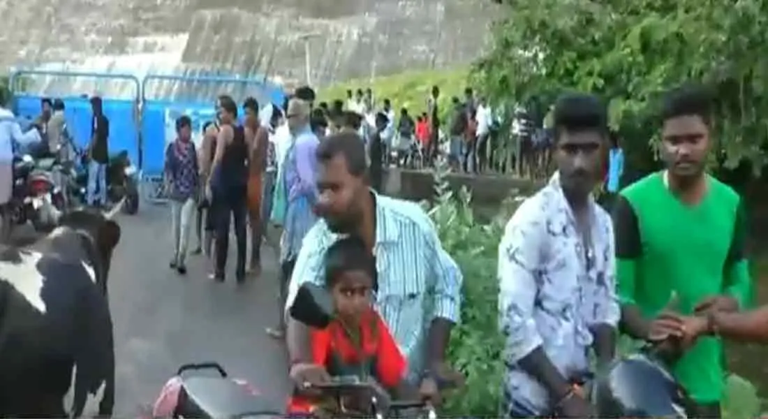 nellai dam damage.. water wasted 