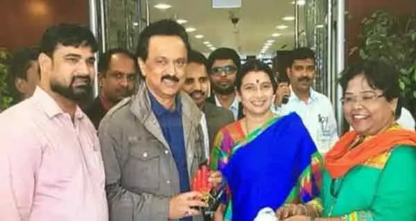  Stalin moves to target valaikuda Tamils ​​