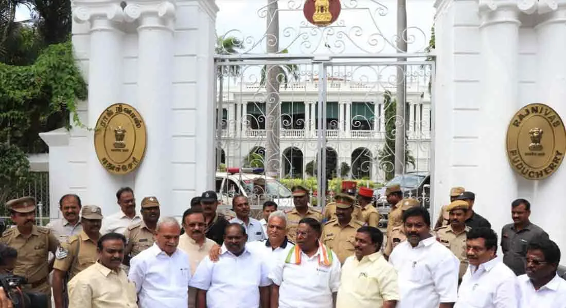 Puducherry: Chief Minister exit from governor meeting