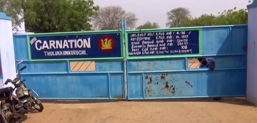  'Risk' for stomach survival! crack blast in sivakasi 