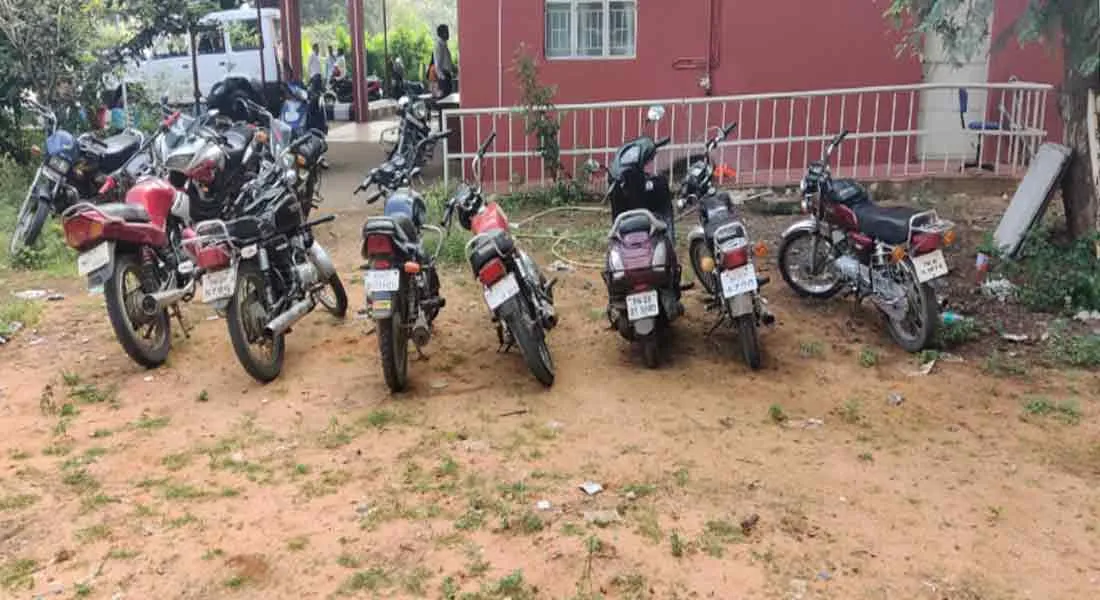  Case against 21 youth involved in bike race on Vadavalli-Maruthamalai road