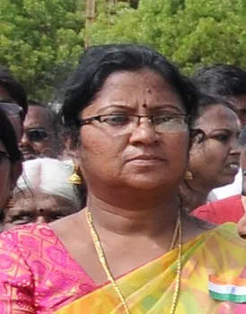  Who is responsible for the suspension of Karur girl Dasildar?