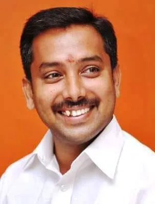  Who is the lucky opponent of Senthilbalaji?