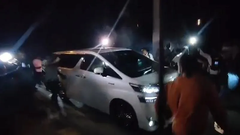 publive-image
