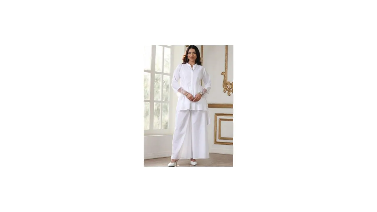 Swtantra Women 2Pc White suit set 