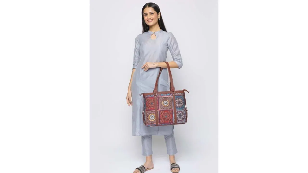 Structured Shoulder Bag