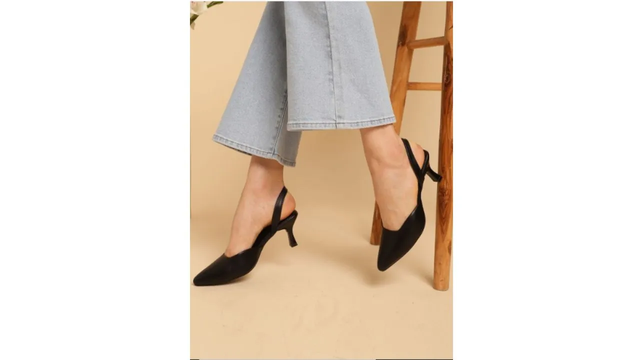 Kitten Pumps with Buckles