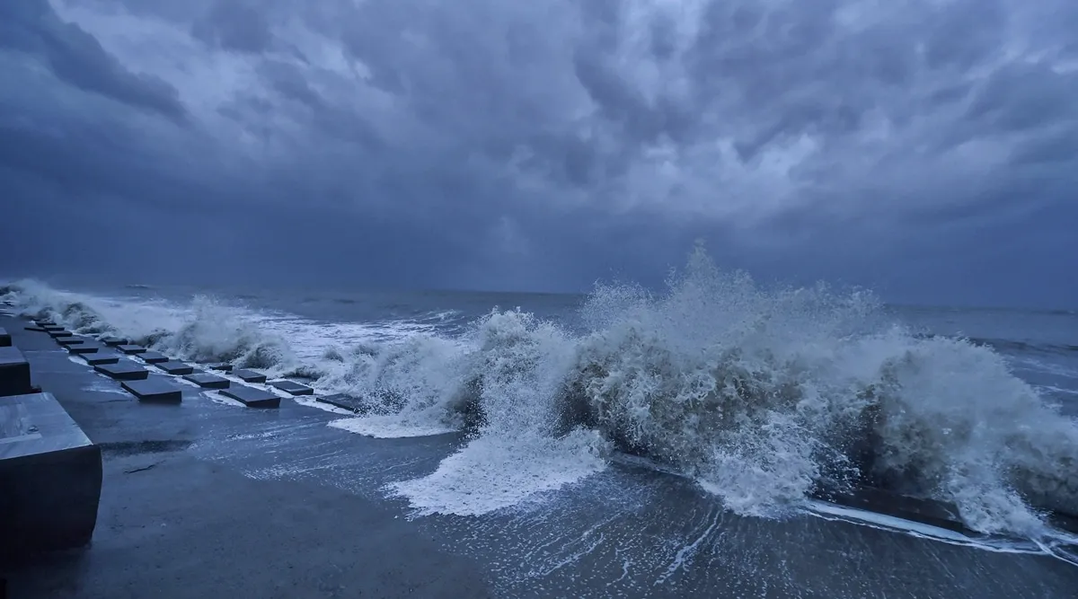 Cyclone Yaas, Weather forecast Today Highlights: Bengal, Odisha evacuate over 11 lakh people as storm nears making landfall | India News,The Indian Express