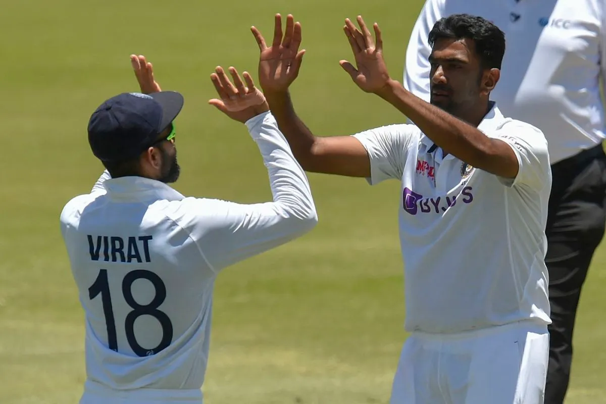 Virat Kohli and R Ashwin celebrate after the latter got Kagiso Rabada, South Africa vs India, 1st Test, Centurion, 5th day, December 30, 2021