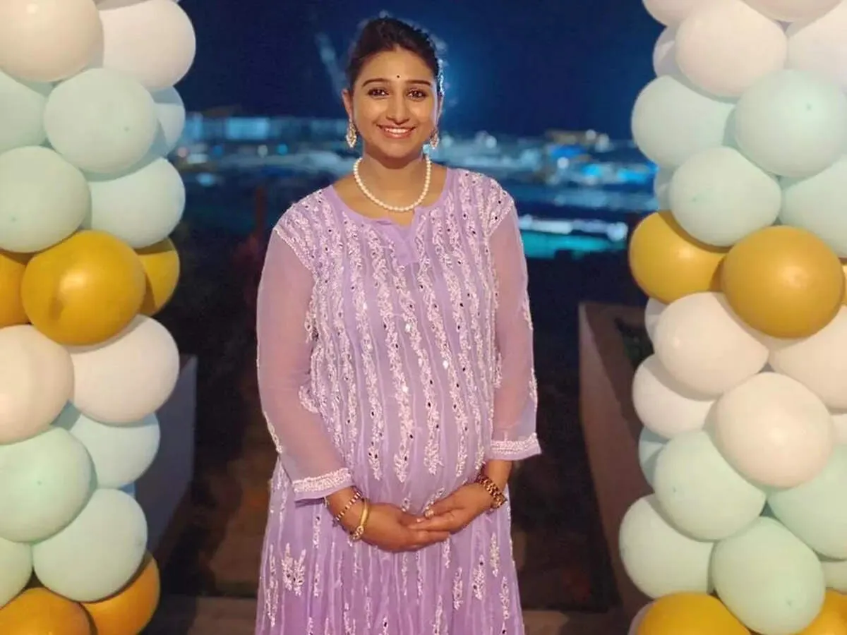 Unmissable pictures from Mohena Kumari Singh's surprise baby shower  ceremony | Photogallery - ETimes