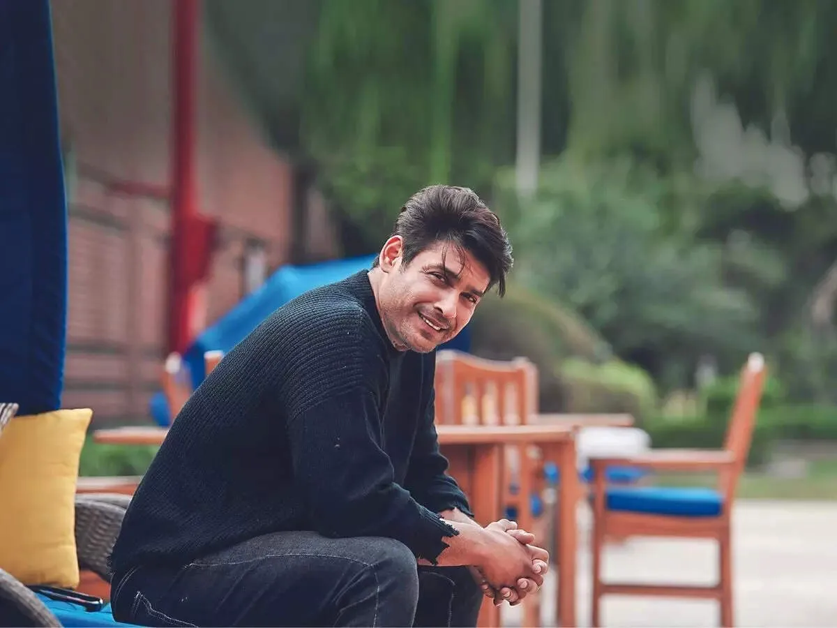 In his last Instagram photo, Sidharth Shukla thanked frontline workers;  post goes viral - The Economic Times