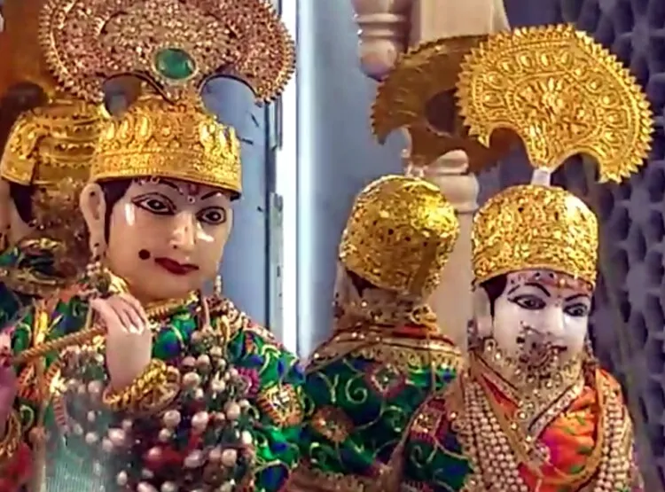 100 करोड़ के हीरे-जवाहरातों से सजे राधा-कृष्ण, सिर्फ एक दिन का है श्रृंगार